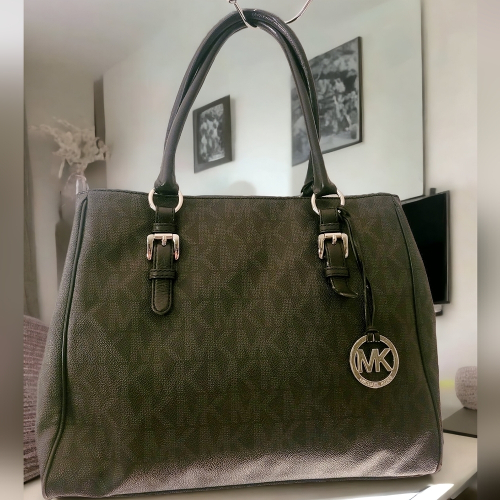 Michael Kors signature jet set PVC coated tote black